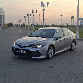 Toyota Camry 2024