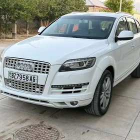 Audi Q7 2010