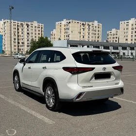 Toyota Highlander 2022