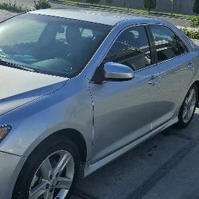 Toyota Camry 2013