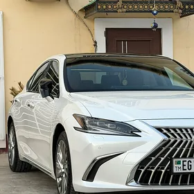 Lexus ES 350 2024