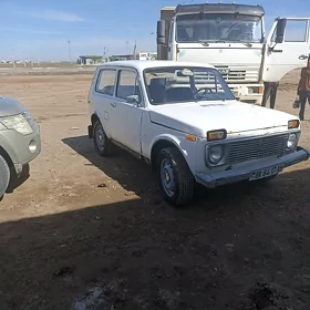 Lada Niva 1984