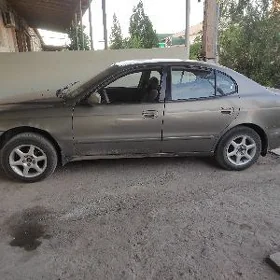 Daewoo Leganza 2000