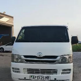 Toyota Hiace 2007