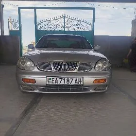Daewoo Leganza 2002