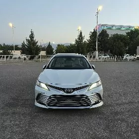 Toyota Camry 2022