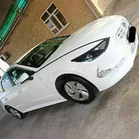 Hyundai Sonata Hybrid 2020