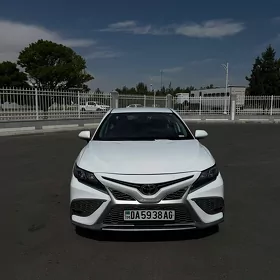 Toyota Camry 2022