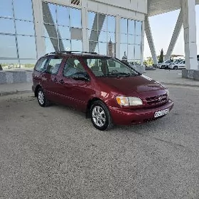 Toyota Sienna 2000