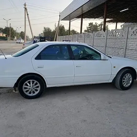 Toyota Camry 2000