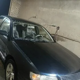 Nissan Cefiro 1994