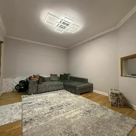 Kimraýon Alyşir Nowaýy 1 etaž