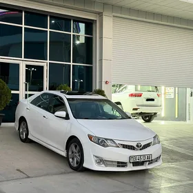 Toyota Camry 2013