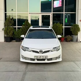 Toyota Camry 2013