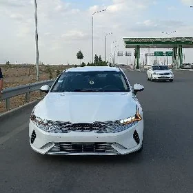 Kia K5 2021