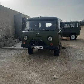 UAZ 452 1987