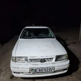 Opel Vectra 1990