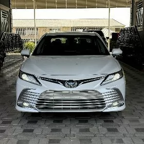 Toyota Camry 2023