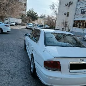 Hyundai Sonata 2002