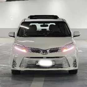 Toyota Sienna 2016