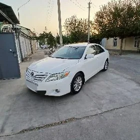 Toyota Camry 2010