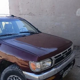 Nissan Pathfinder 1997