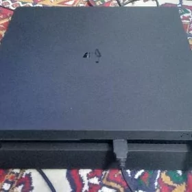 PS 4 SLIM 500 GB