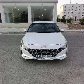 Hyundai Elantra 2021