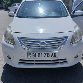 Nissan Sunny 2012