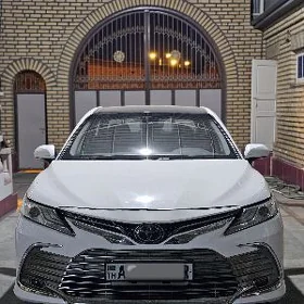 Toyota Camry 2022