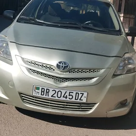 Toyota Yaris 2006