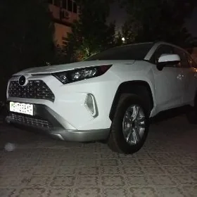 Toyota RAV4 2022