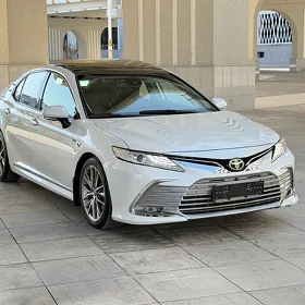Toyota Camry 2024