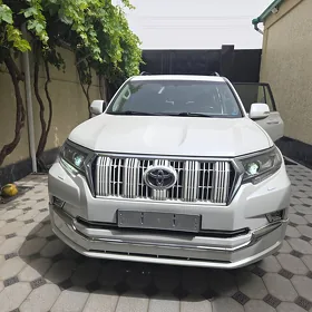 Toyota Land Cruiser Prado 2021
