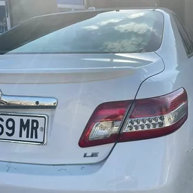 Toyota Camry 2011