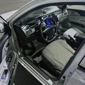 Mitsubishi Lancer 2005