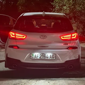 Hyundai Elantra GT 2020