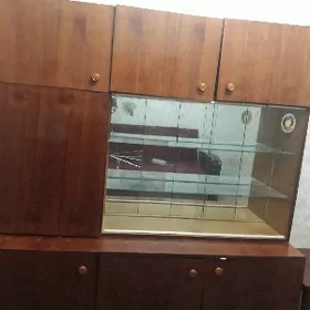 Продаю сервант , шифонер.Прод