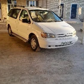 Toyota Sienna 2000