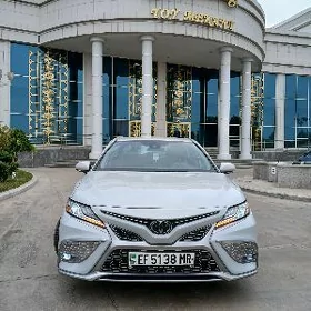 Toyota Camry 2022