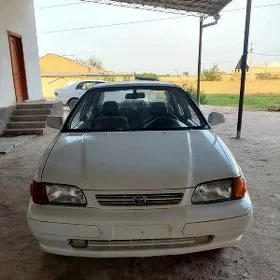 Toyota Corona 1996