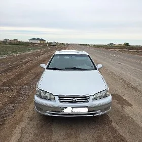 Toyota Camry 2000