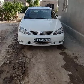 Toyota Camry 2005