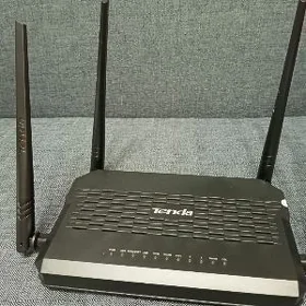 TENDA D305 ROUTER