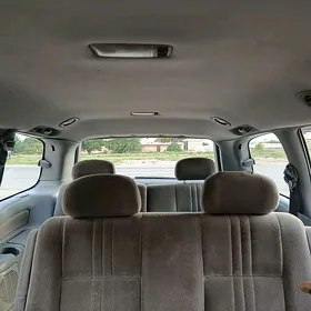 Toyota Sienna 2002