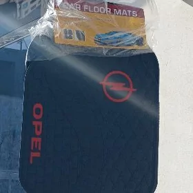 Opel kovrik