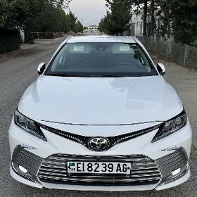 Toyota Camry 2020