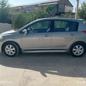 Nissan Versa 2010