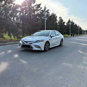 Toyota Camry 2020