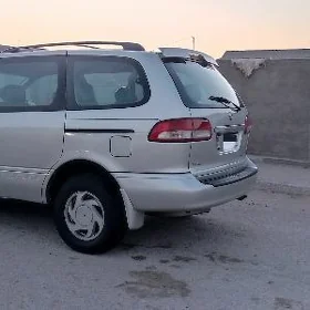 Toyota Sienna 2002